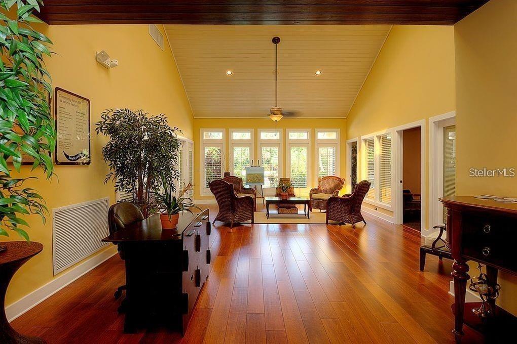Image 11 of 20 For 11901 4th Street N 3105