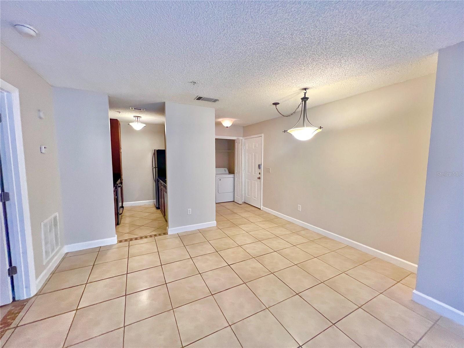 Image 3 of 20 For 11901 4th Street N 3105