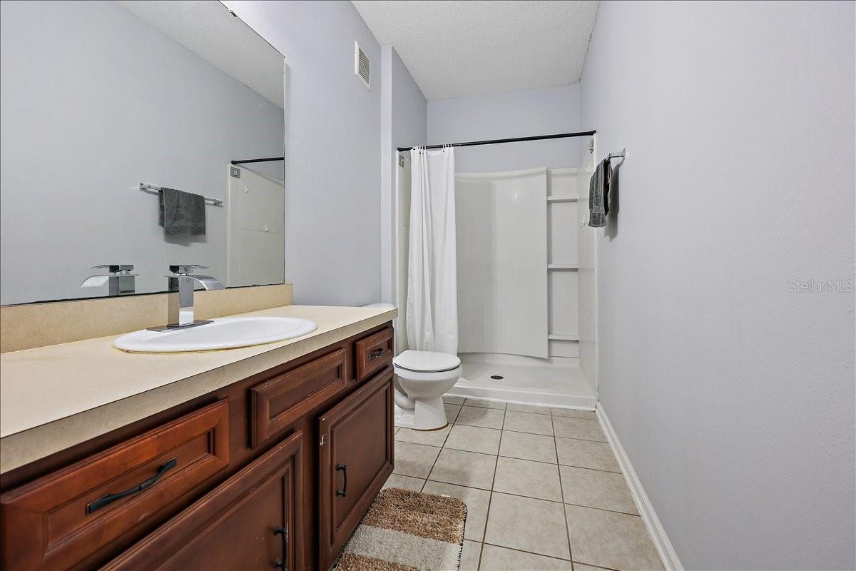 Image 7 of 17 For 4998 Key Lime Drive 103