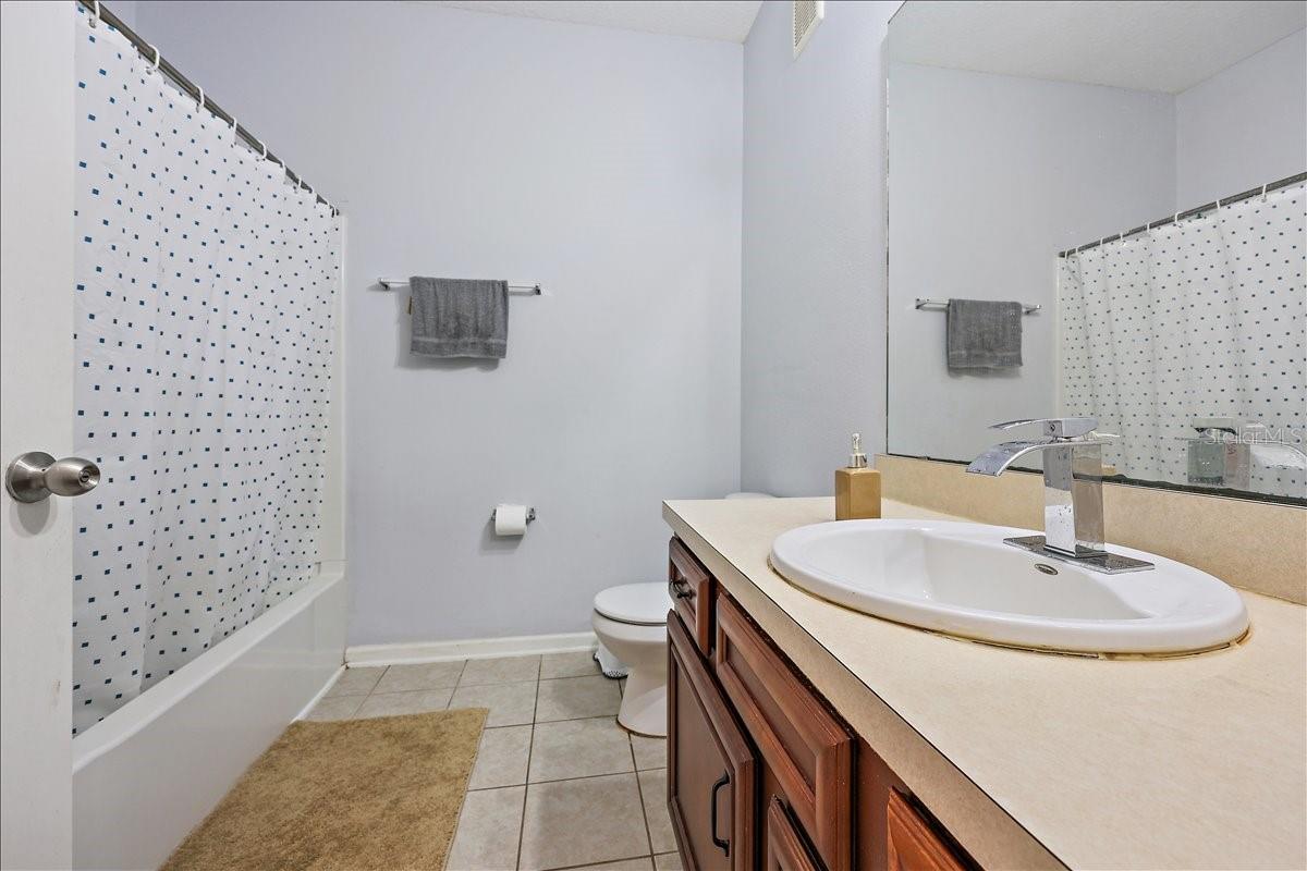 Image 9 of 17 For 4998 Key Lime Drive 103