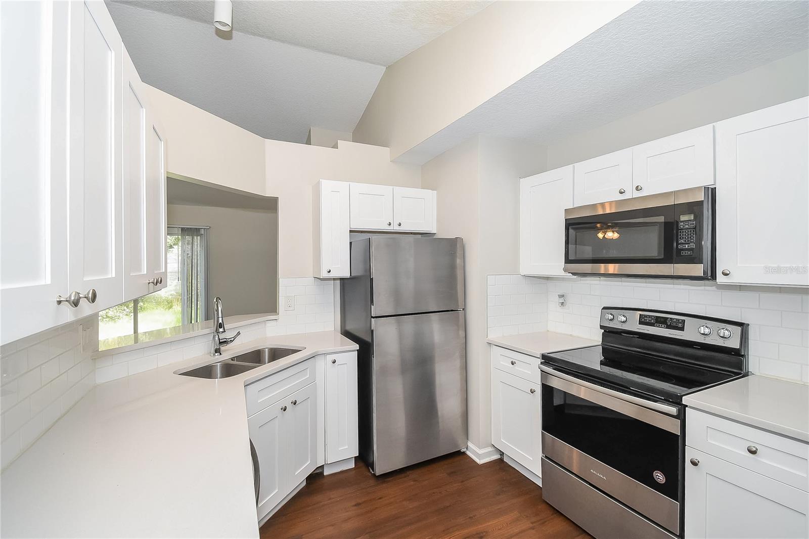 Image 6 of 16 For 6735 Salt Pond Drive N