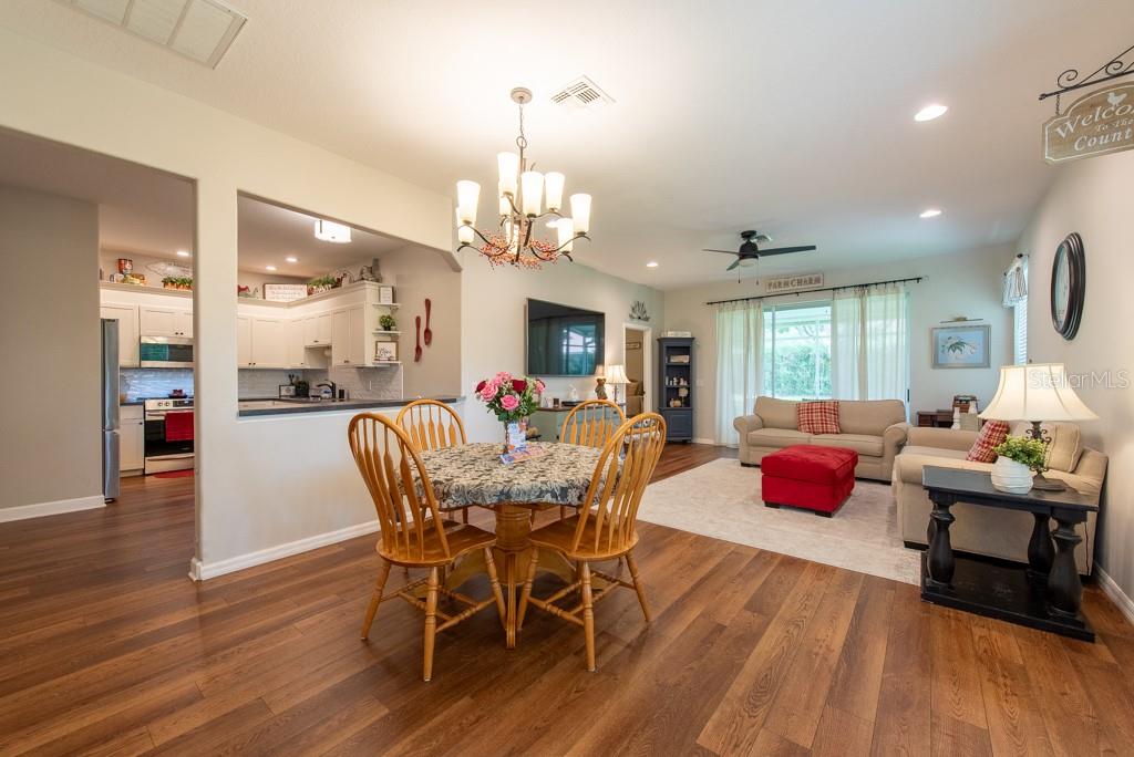 Image 5 of 56 For 4228 Silver Star Drive