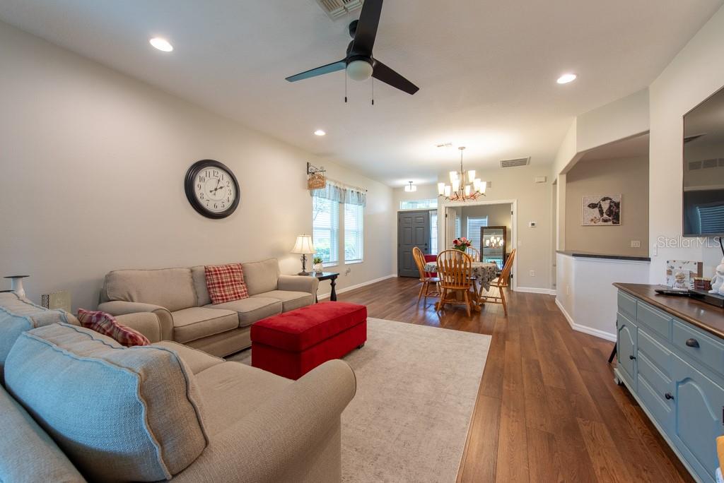 Image 8 of 56 For 4228 Silver Star Drive