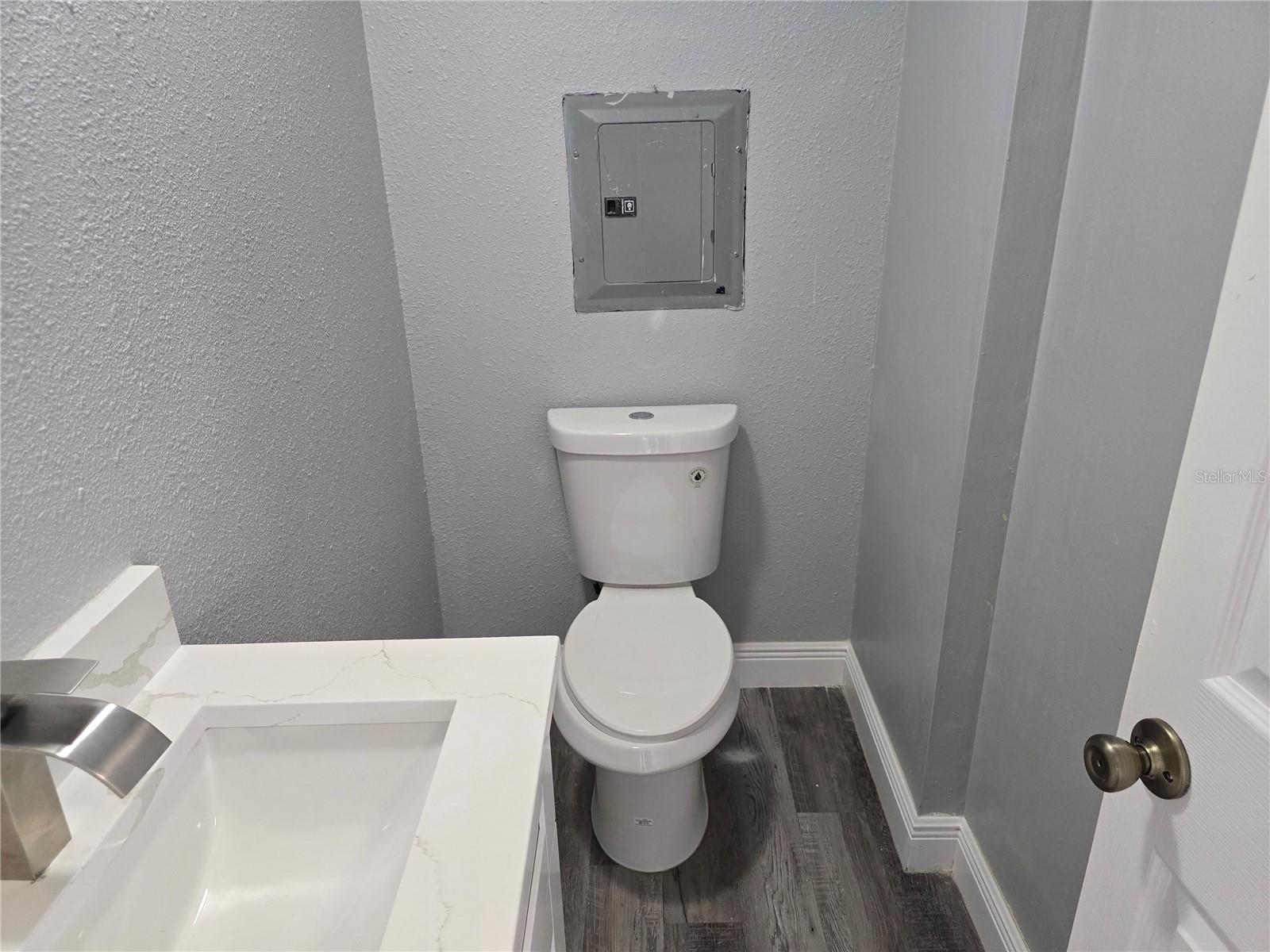Image 12 of 22 For 7901 Nebraska Avenue 100