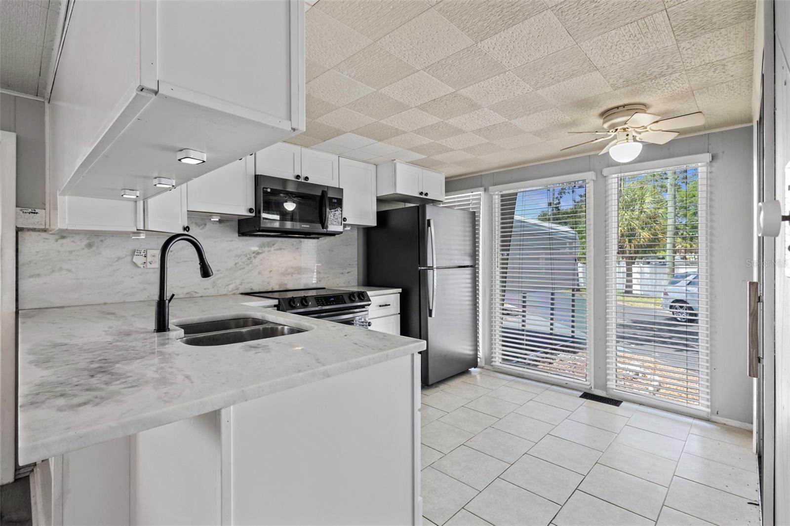 Listing photo id 9 for 4851 Gandy Boulevard B1l8