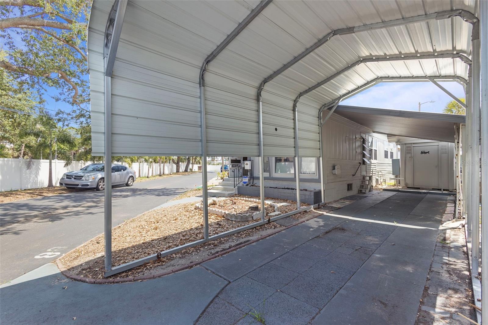 Listing photo id 19 for 4851 Gandy Boulevard B1l8