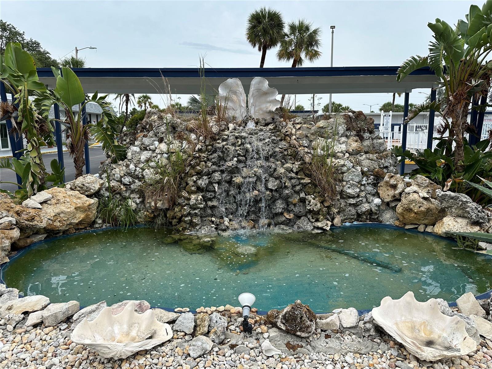 Listing photo id 25 for 4851 Gandy Boulevard B1l8