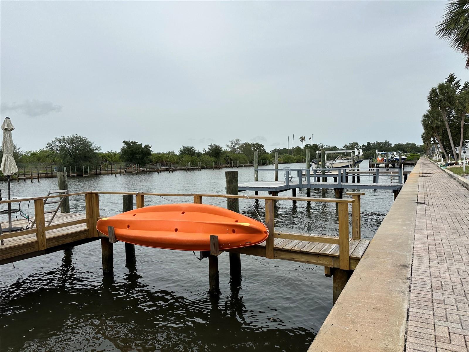 Listing photo id 29 for 4851 Gandy Boulevard B1l8