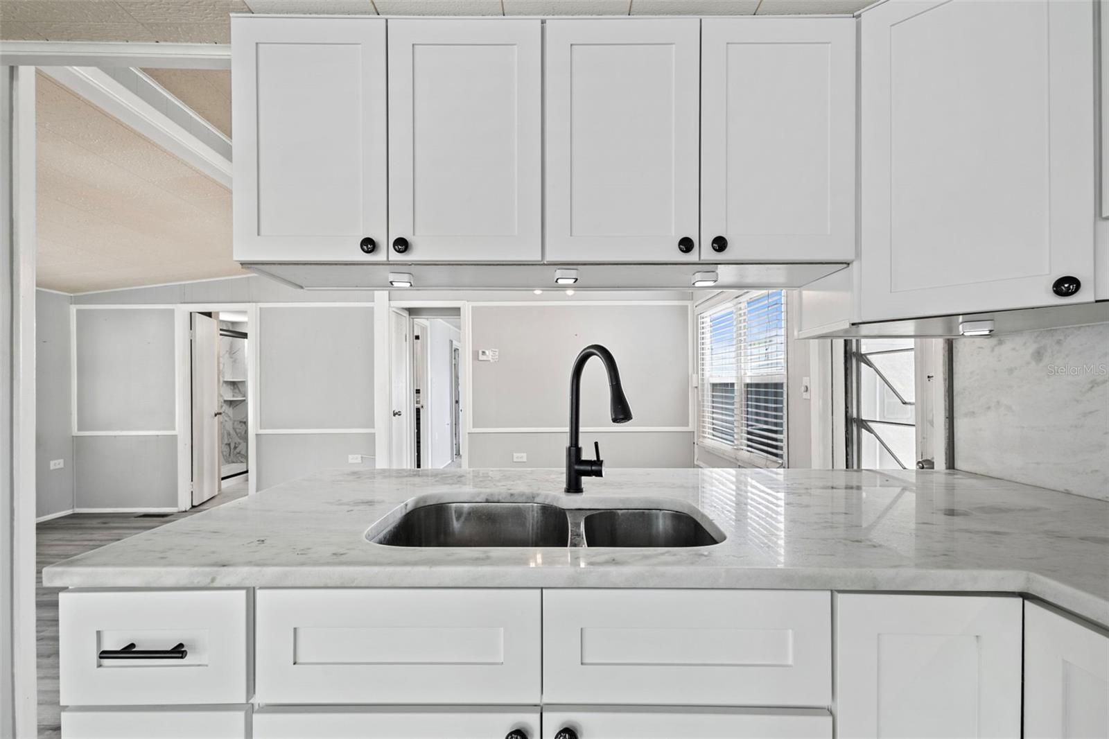 Listing photo id 7 for 4851 Gandy Boulevard B1l8