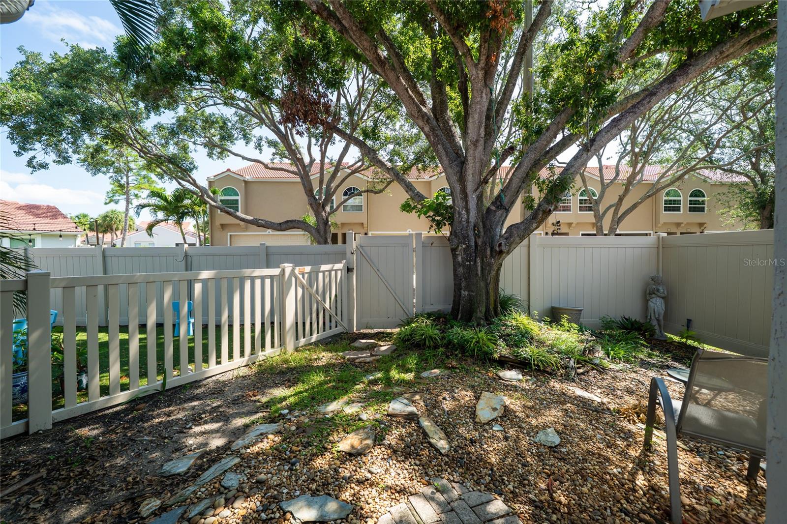 Image 10 of 42 For 4783 Palermo Court Ne 4783