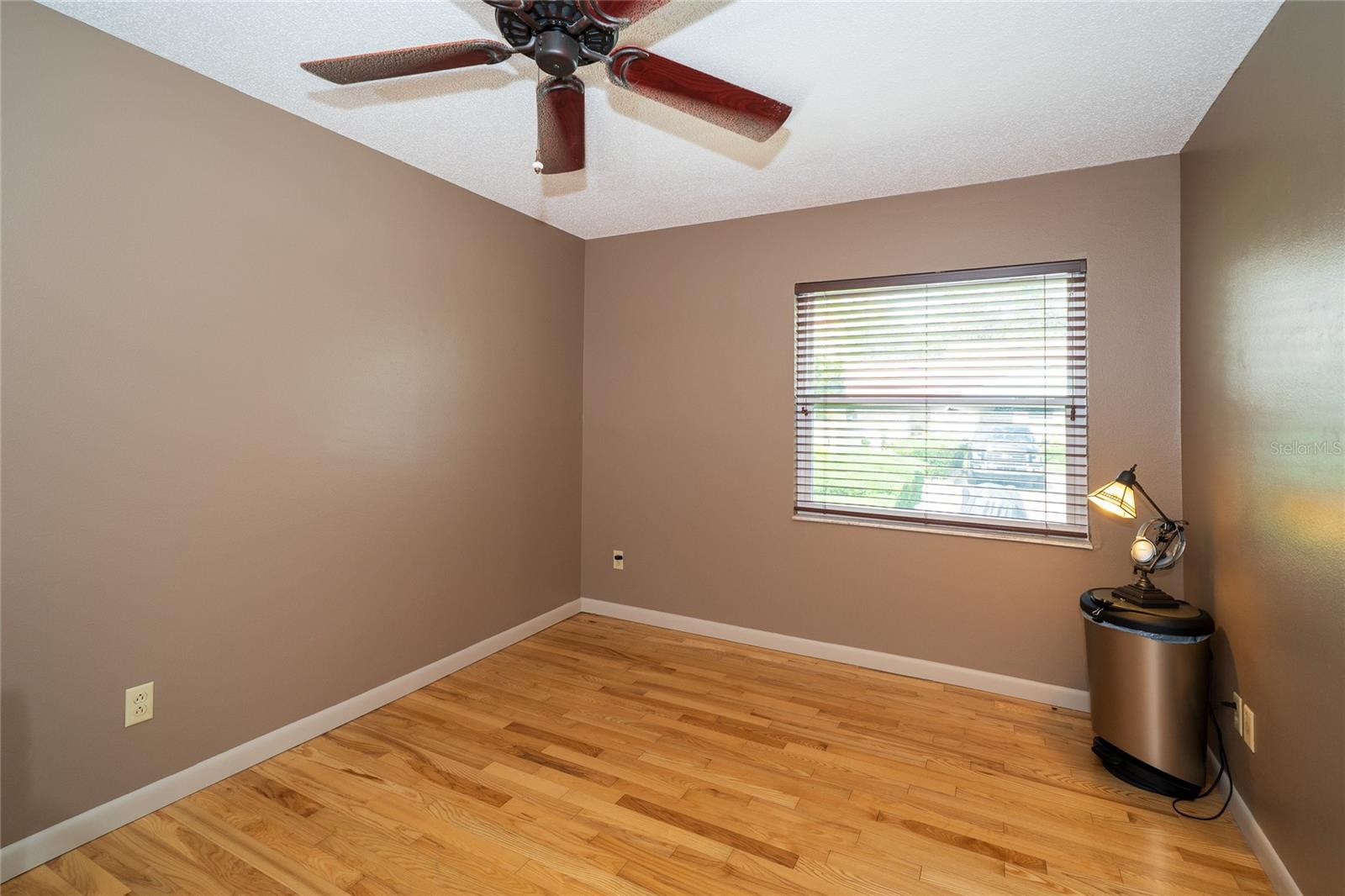 Image 29 of 42 For 4783 Palermo Court Ne 4783