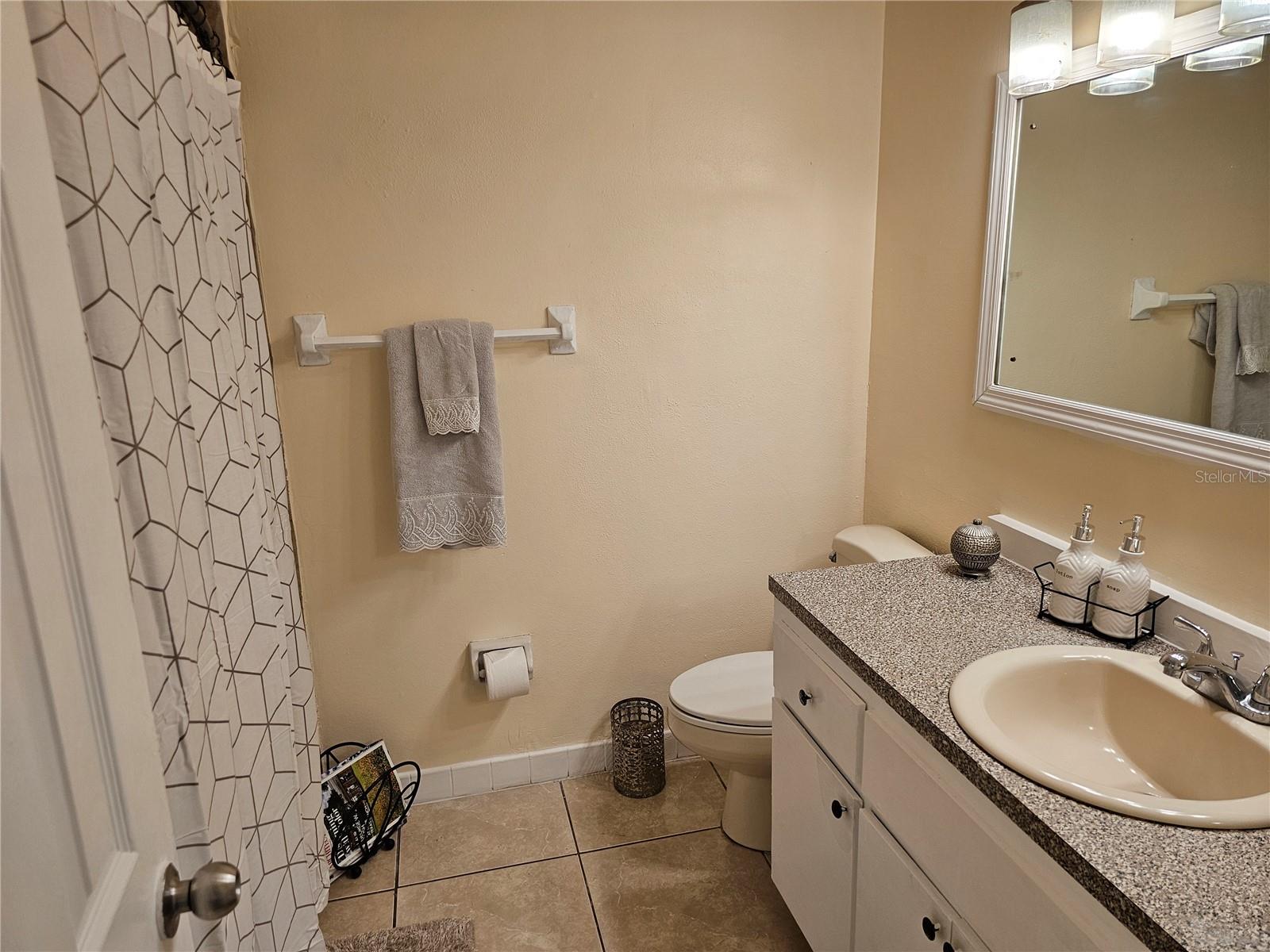 Image 14 of 56 For 505 Innergary Place
