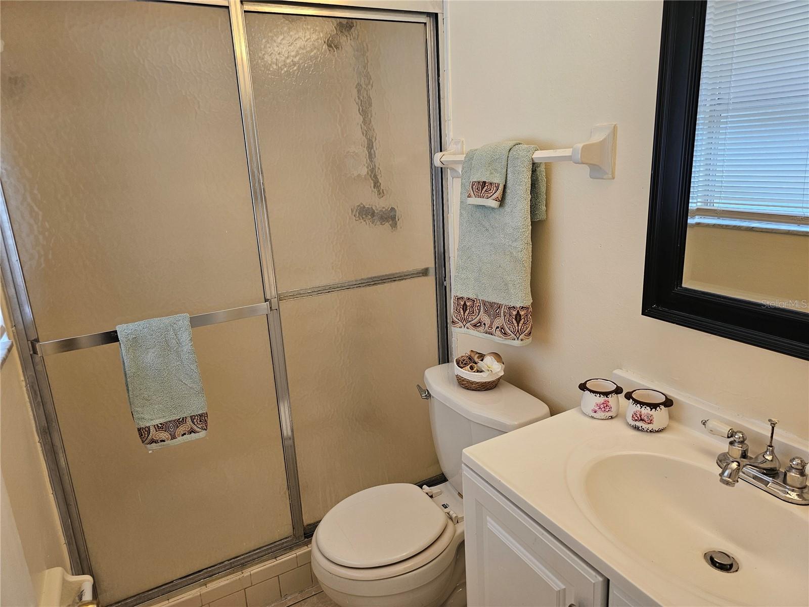 Image 24 of 56 For 505 Innergary Place