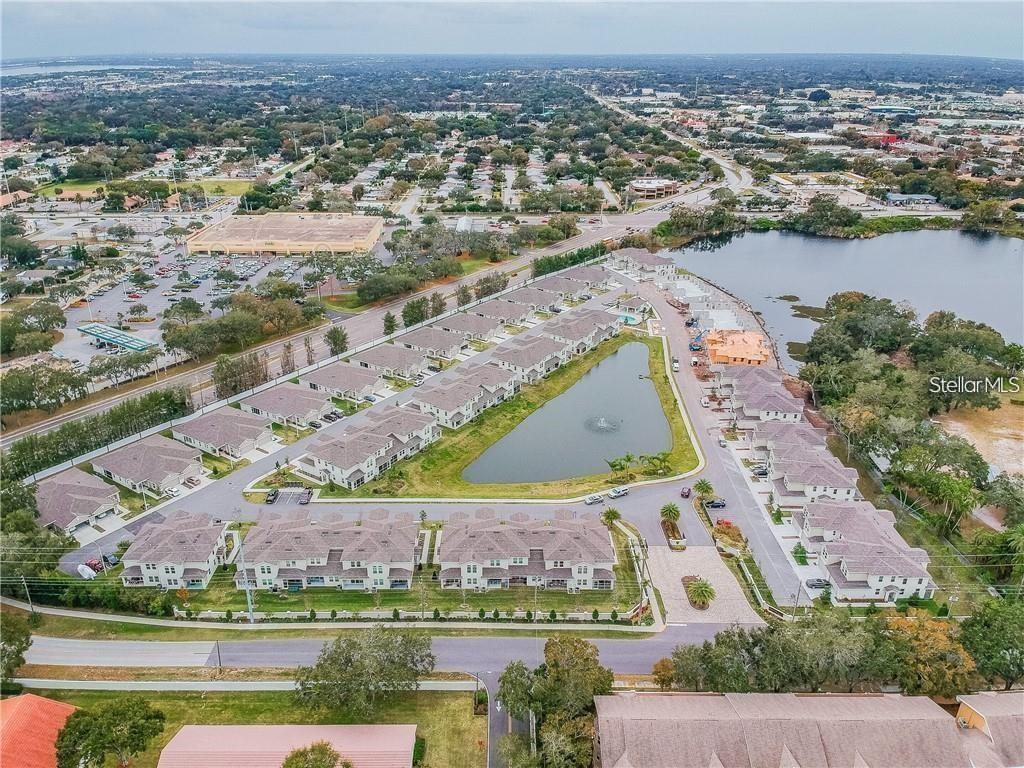 Image 3 of 40 For 1950 Lake Ridge Boulevard