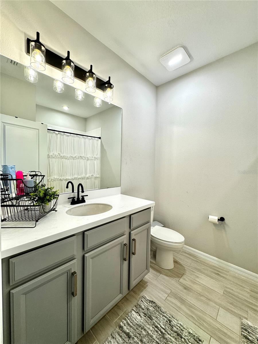 Listing photo id 28 for 33560 Castaway Loop