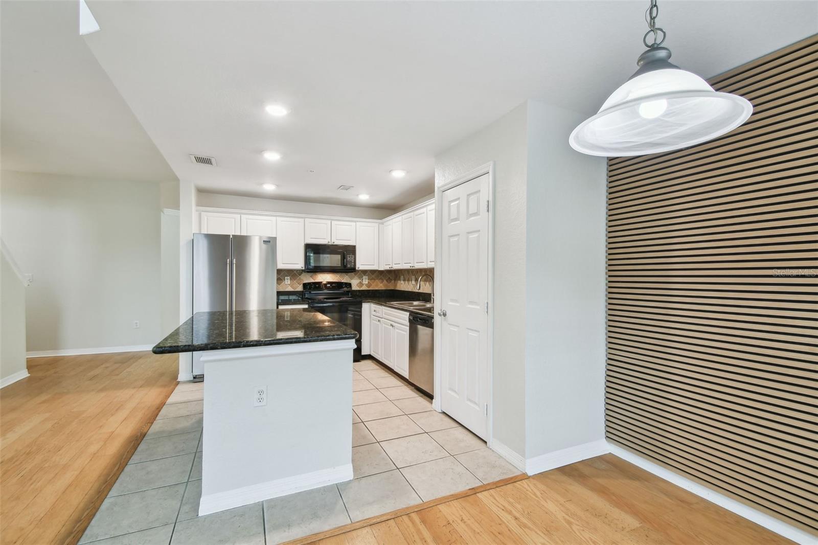 Image 17 of 73 For 119 Beach Haven Lane
