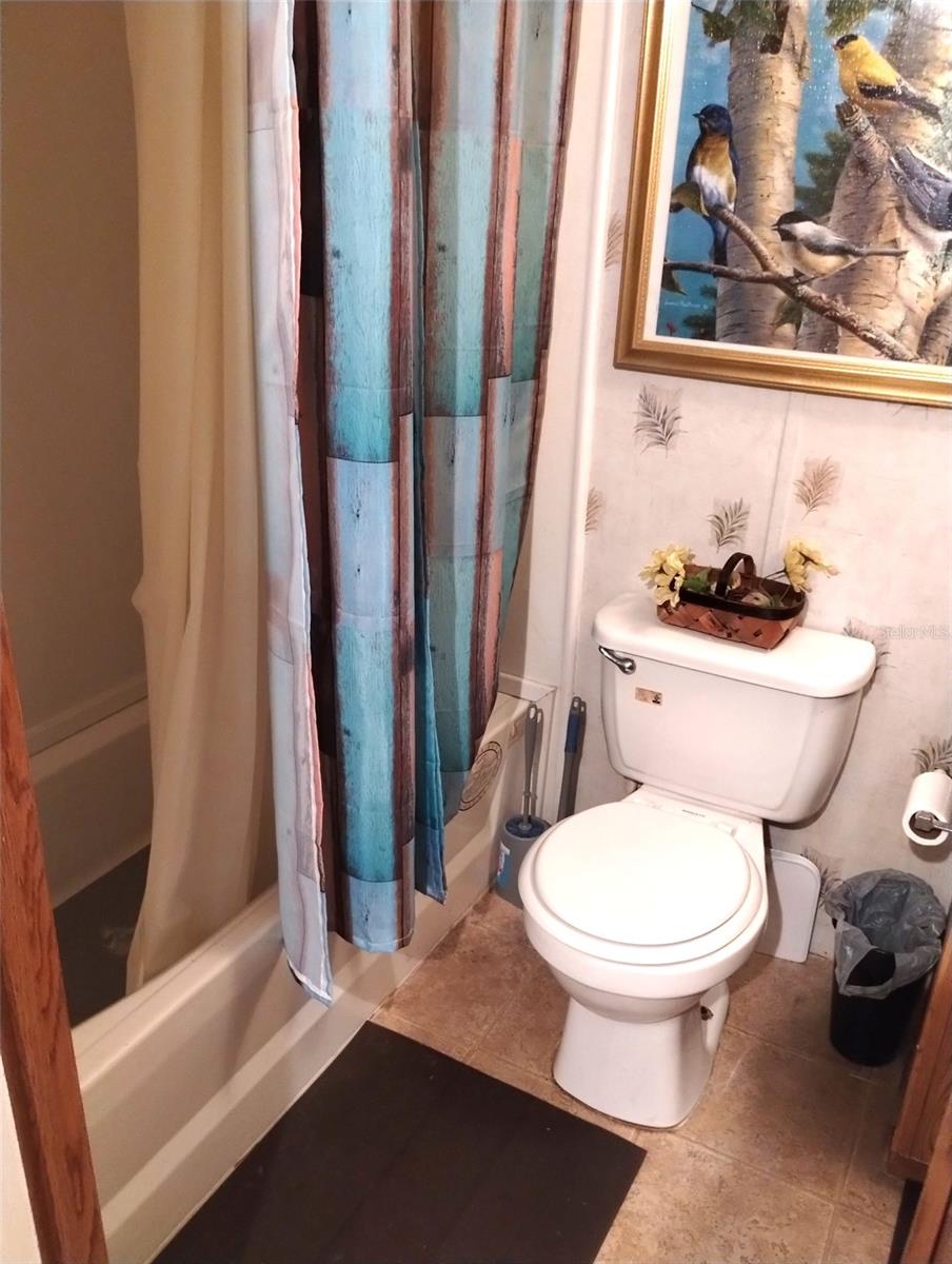 Image 14 of 19 For 39047 Hillcrest Drive