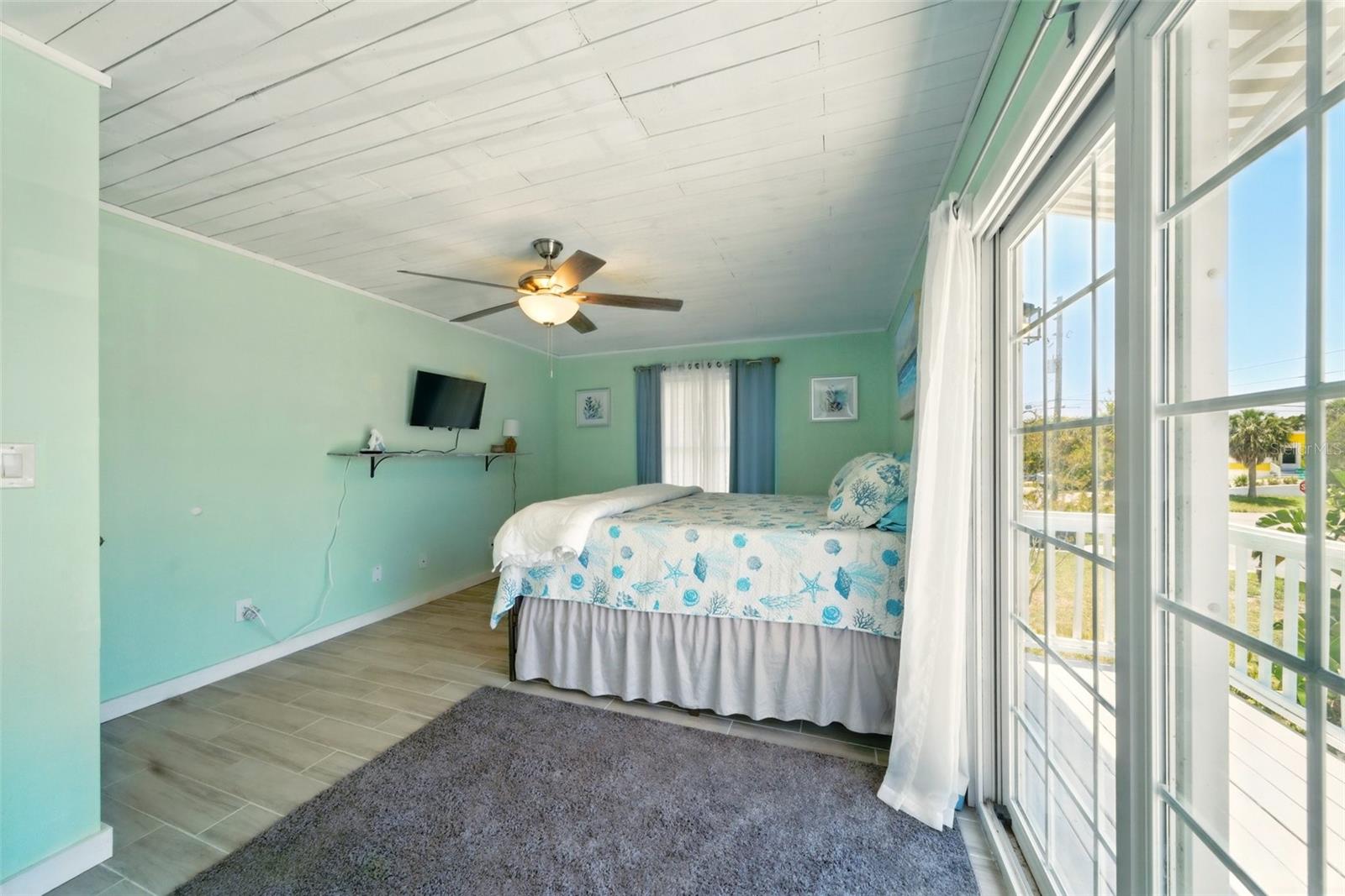 Image 23 of 42 For 3312 Holly Springs Drive