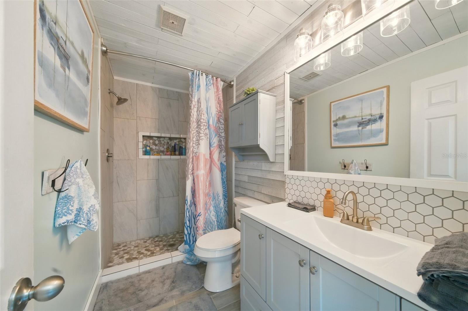 Image 29 of 42 For 3312 Holly Springs Drive