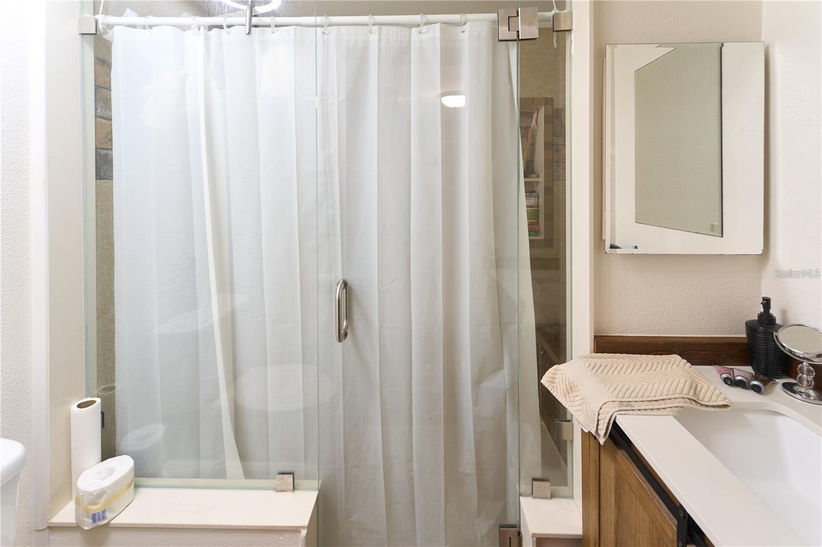 Image 21 of 51 For 18121 Geraci Road