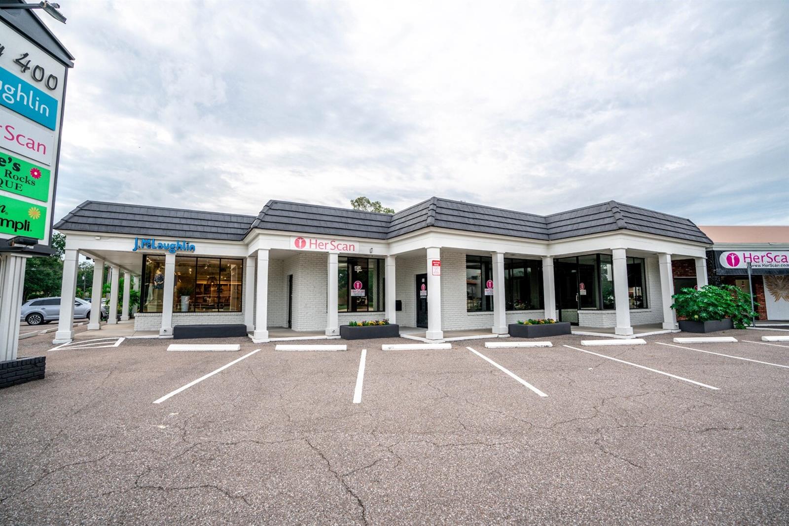 Listing photo id 11 for 400 Indian Rocks Road N