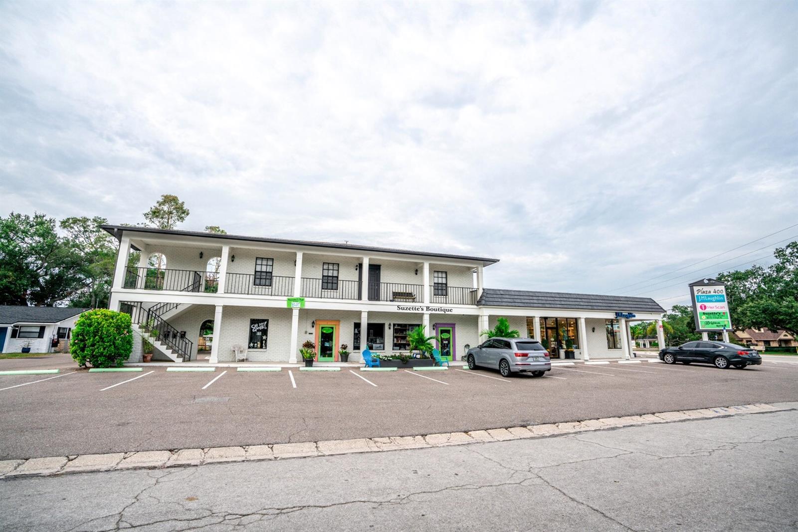 Listing photo id 17 for 400 Indian Rocks Road N