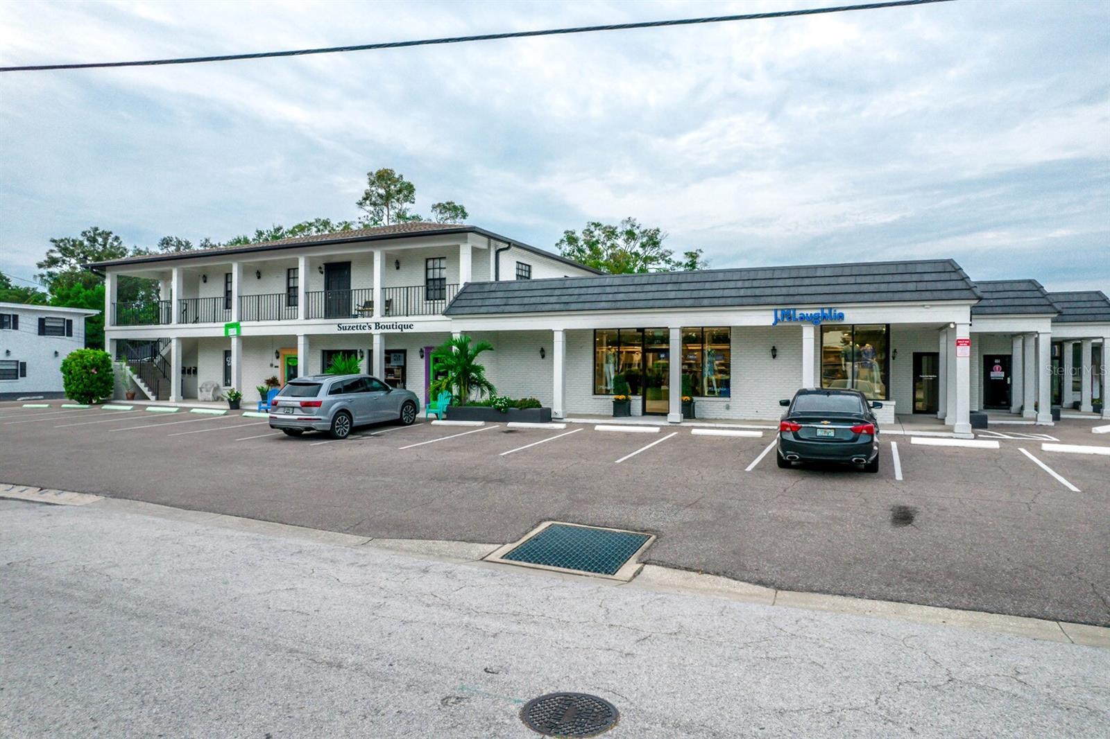 Listing photo id 0 for 400 Indian Rocks Road N