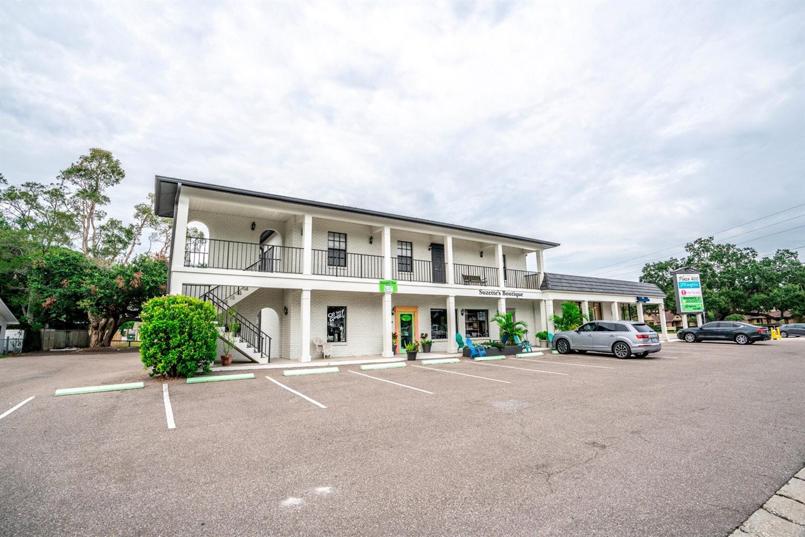 Listing photo id 18 for 400 Indian Rocks Road N