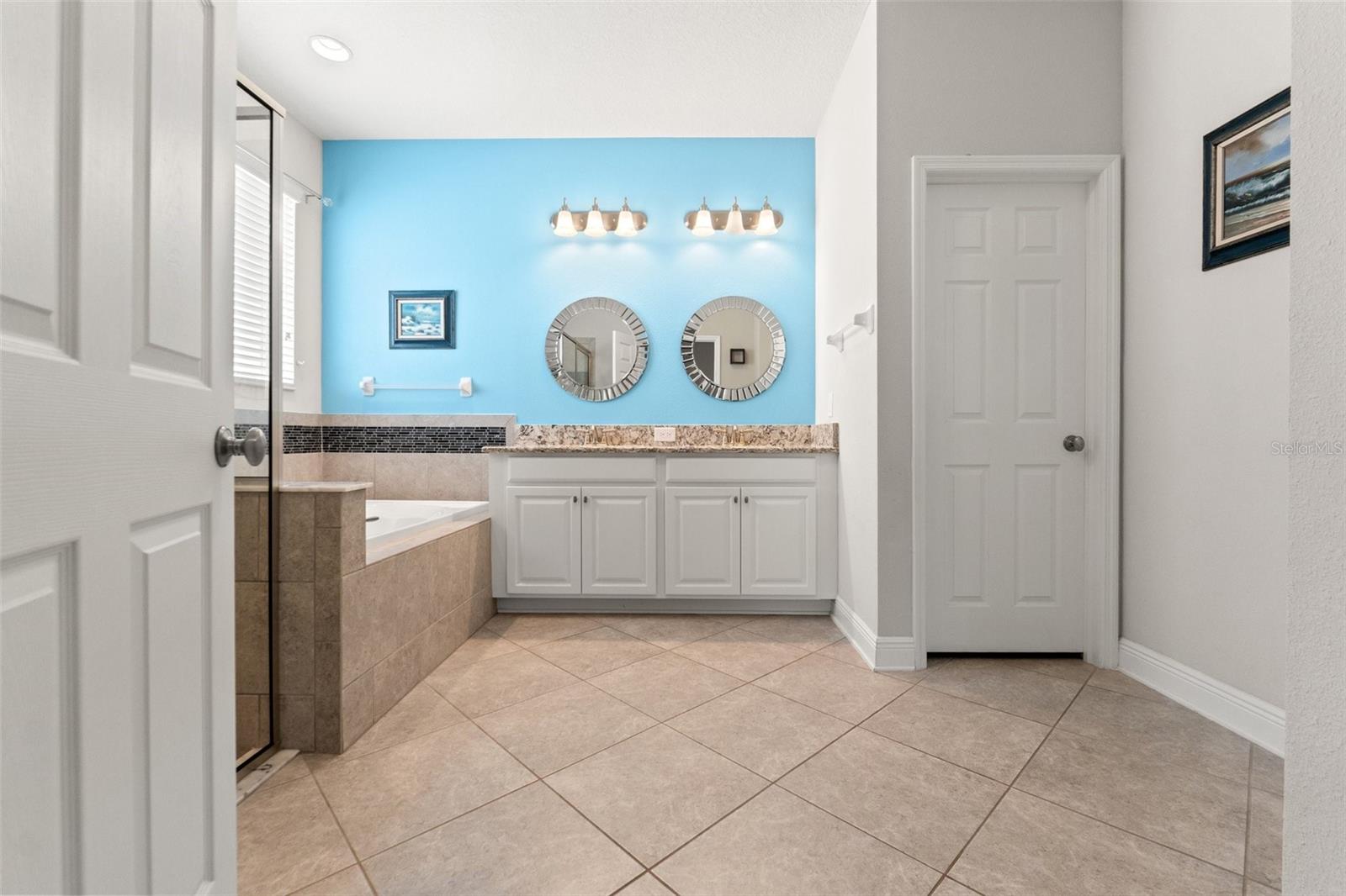 Image 17 of 49 For 18620 Rococo Road
