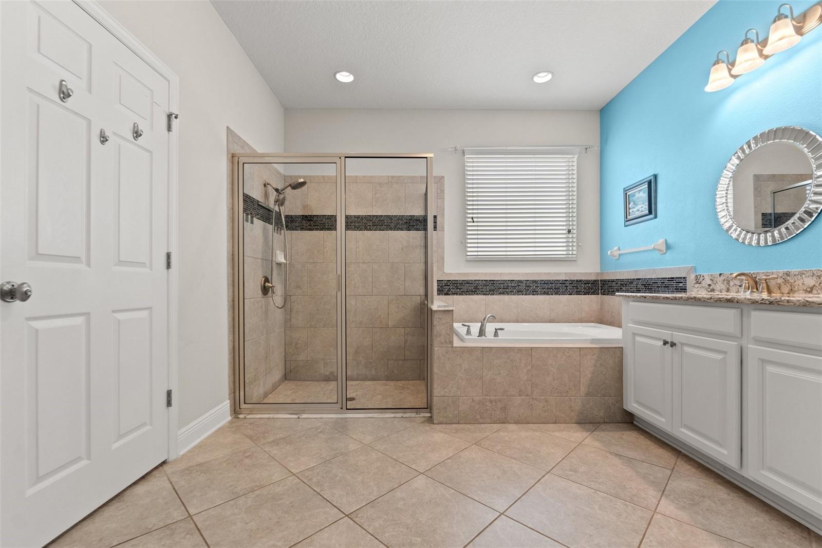 Image 19 of 49 For 18620 Rococo Road