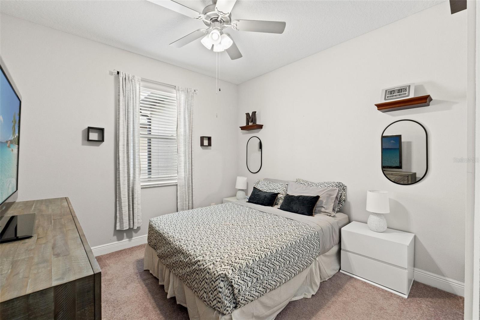 Image 21 of 49 For 18620 Rococo Road