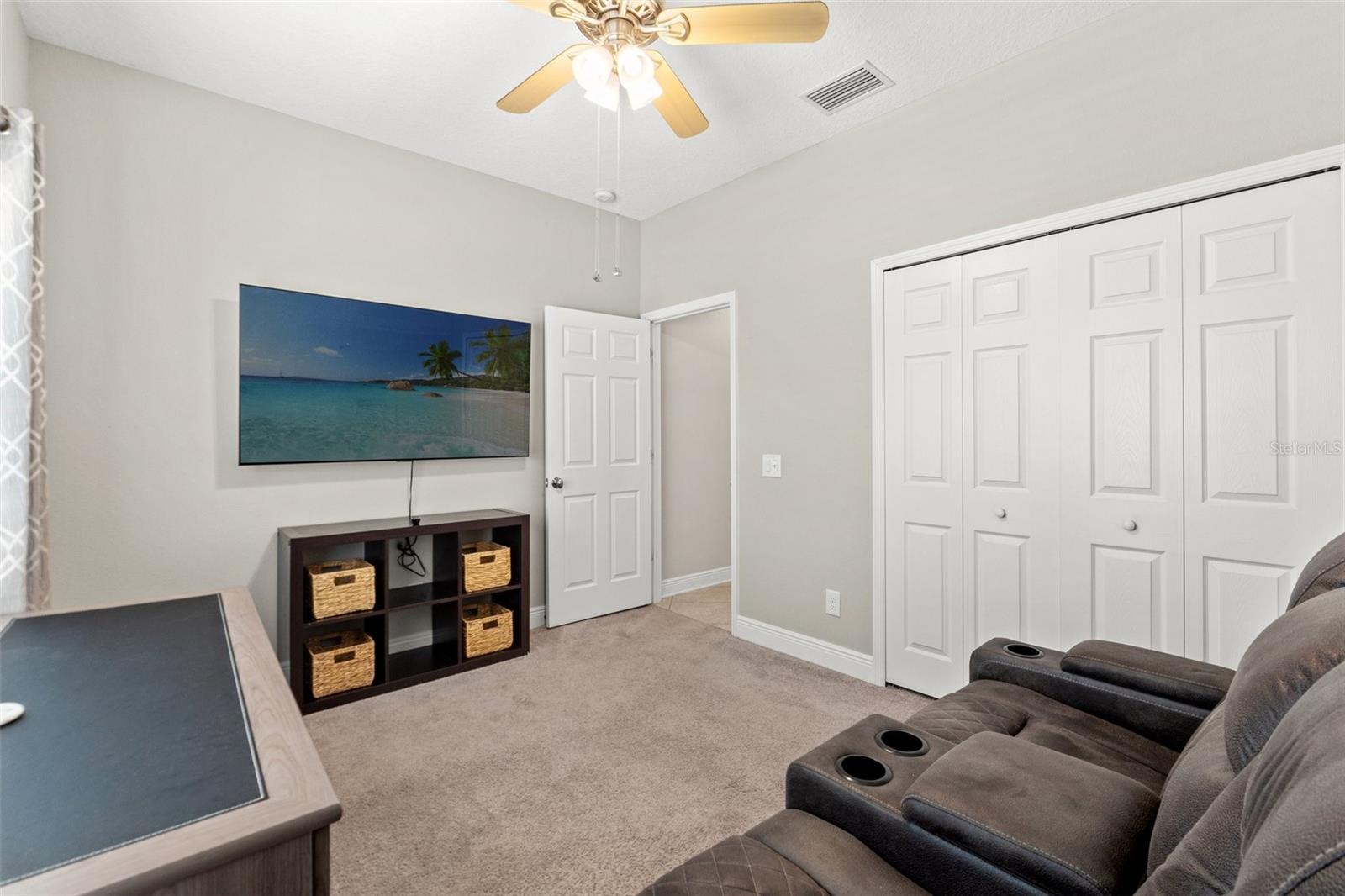 Image 27 of 49 For 18620 Rococo Road