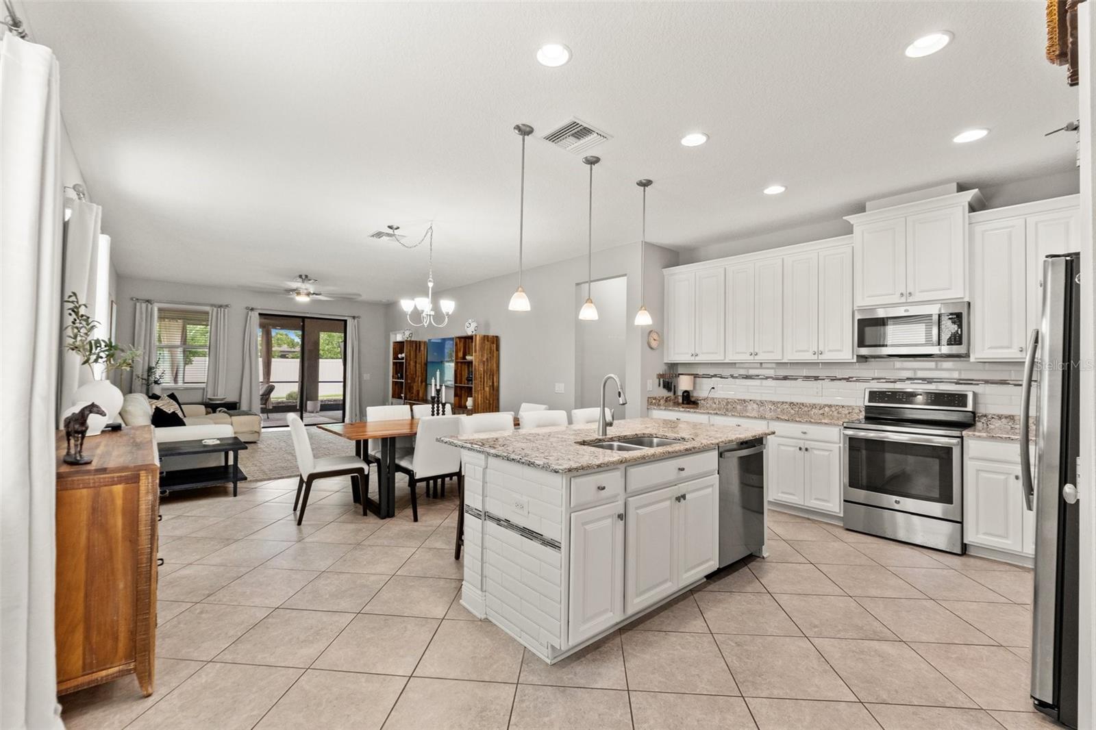 Image 6 of 49 For 18620 Rococo Road
