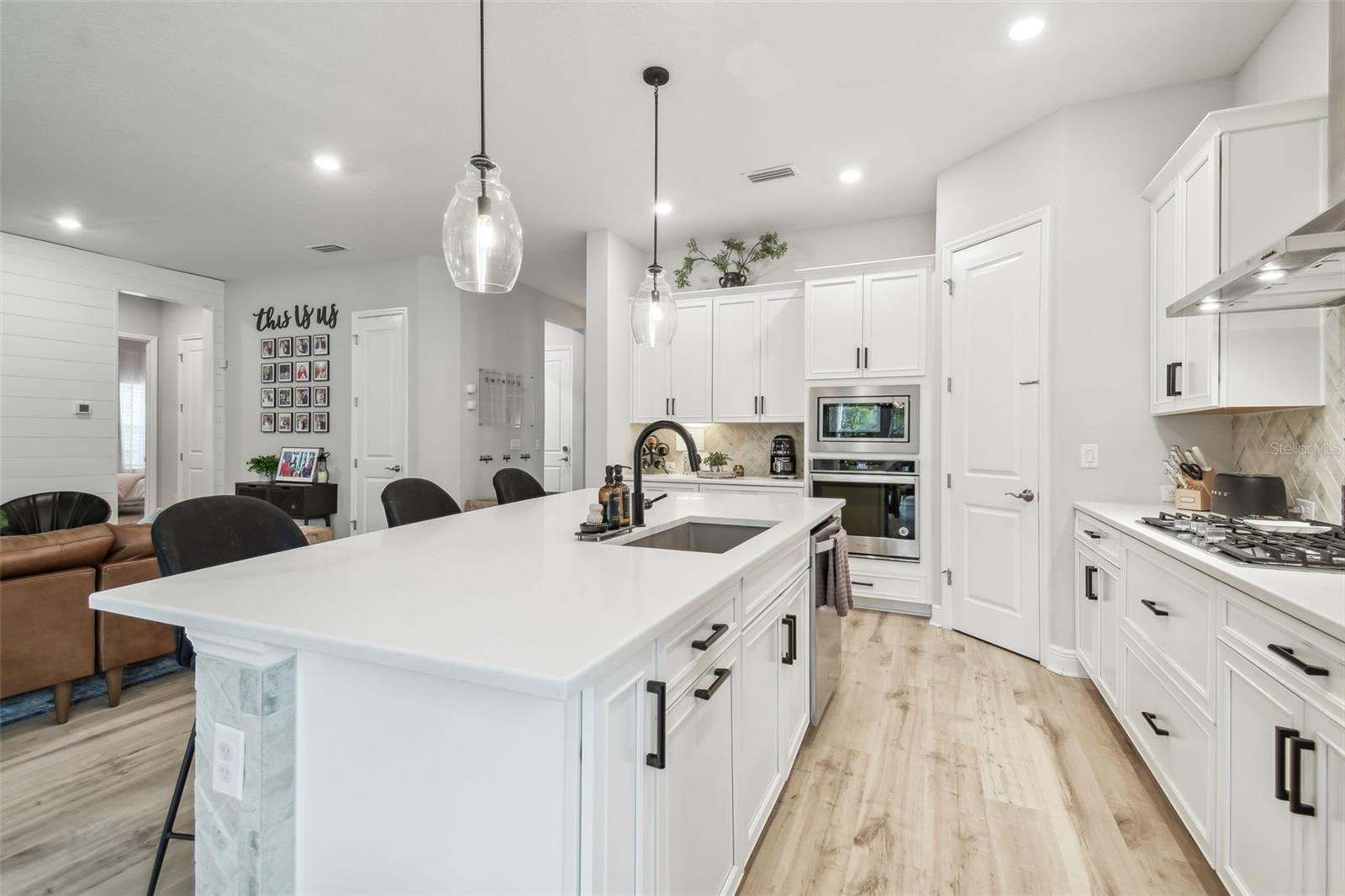 Image 13 of 85 For 7616 Paradiso Drive