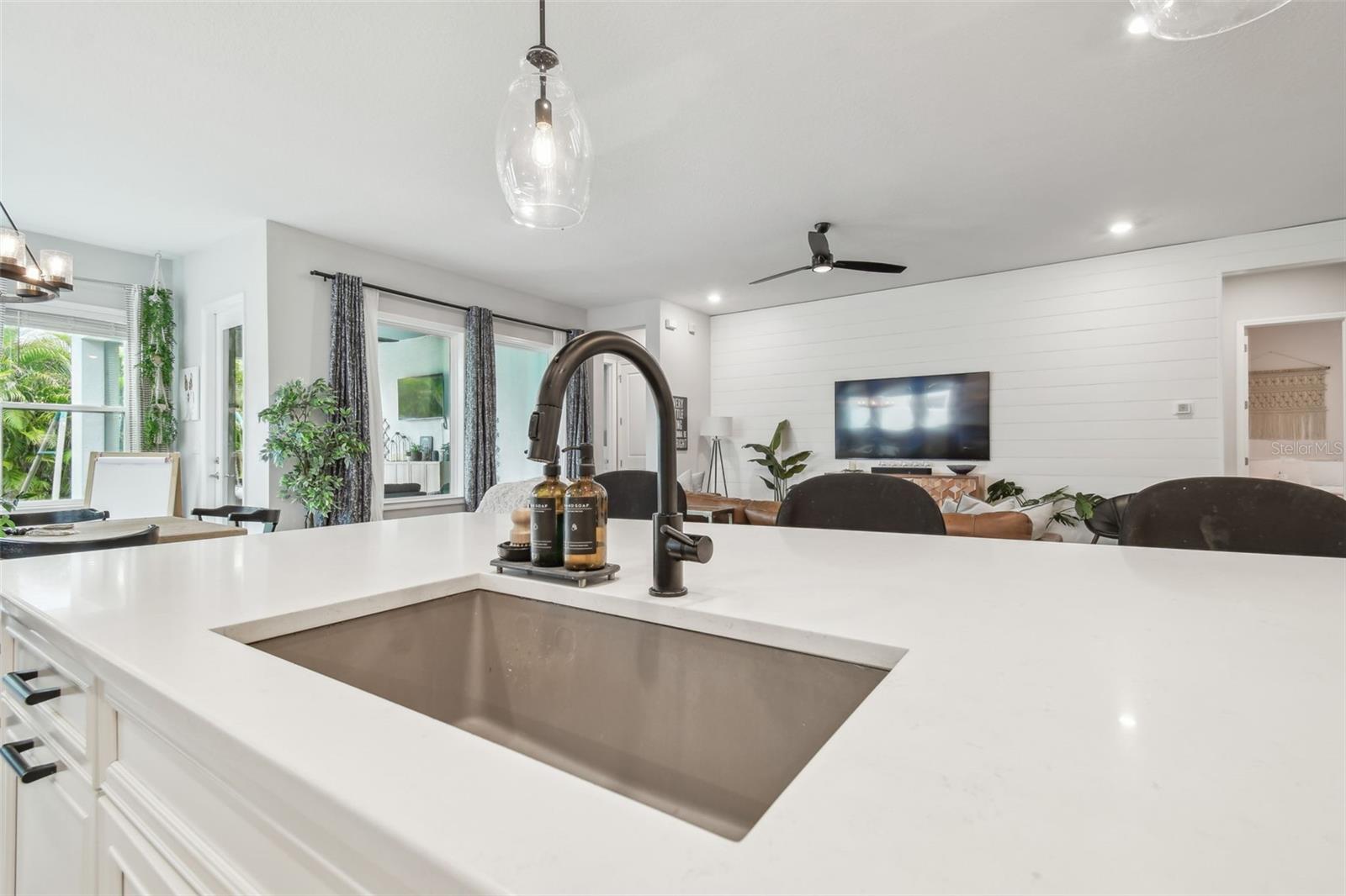 Image 16 of 85 For 7616 Paradiso Drive