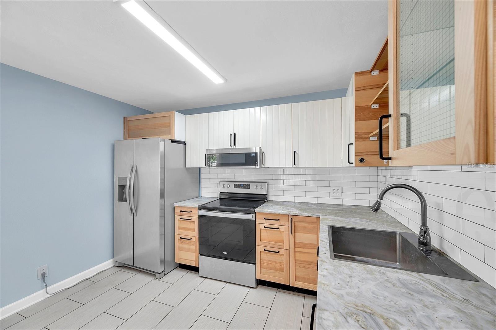 Image 12 of 61 For 1225 26th Street N