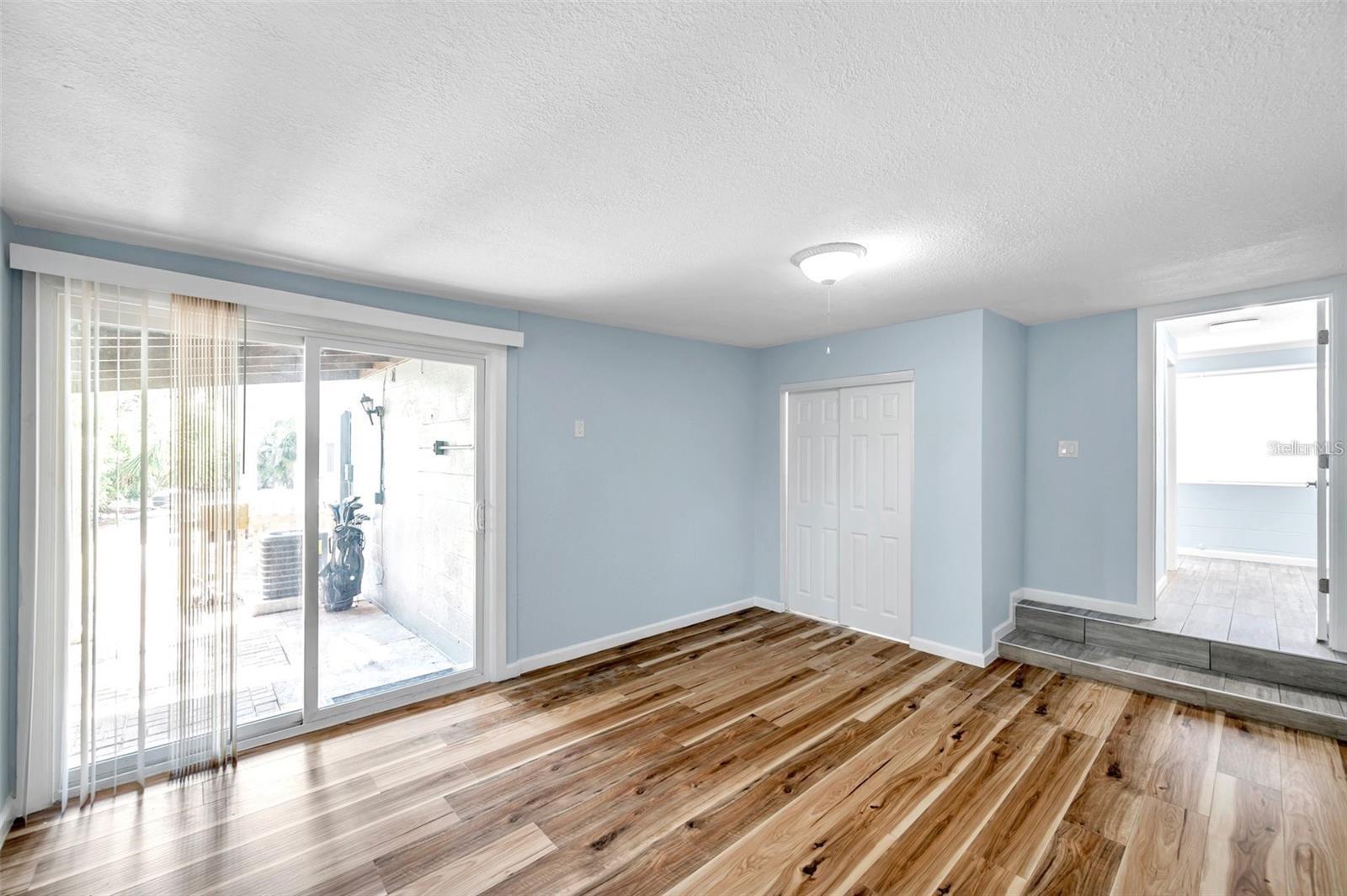Image 18 of 61 For 1225 26th Street N