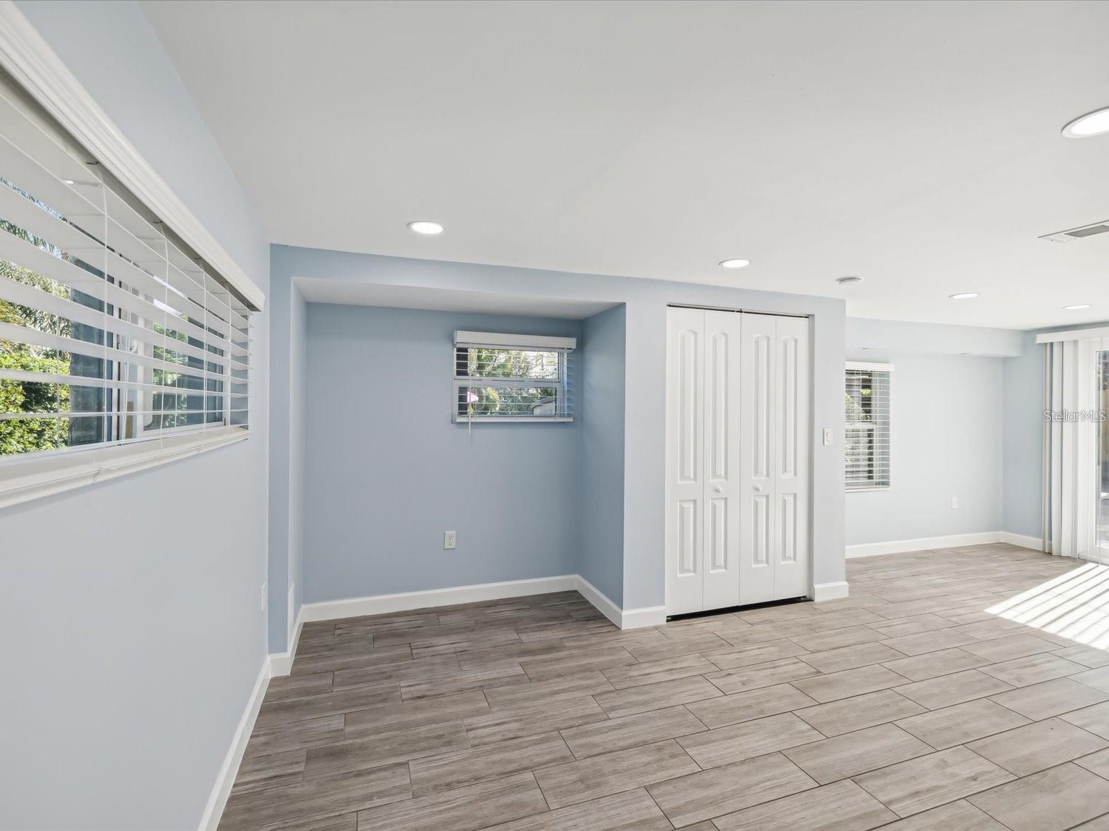 Image 28 of 61 For 1225 26th Street N