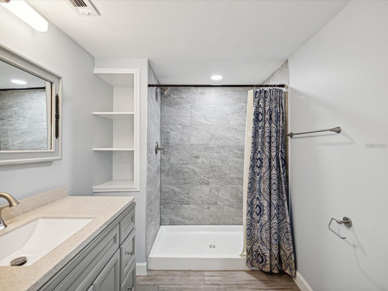 Image 32 of 61 For 1225 26th Street N