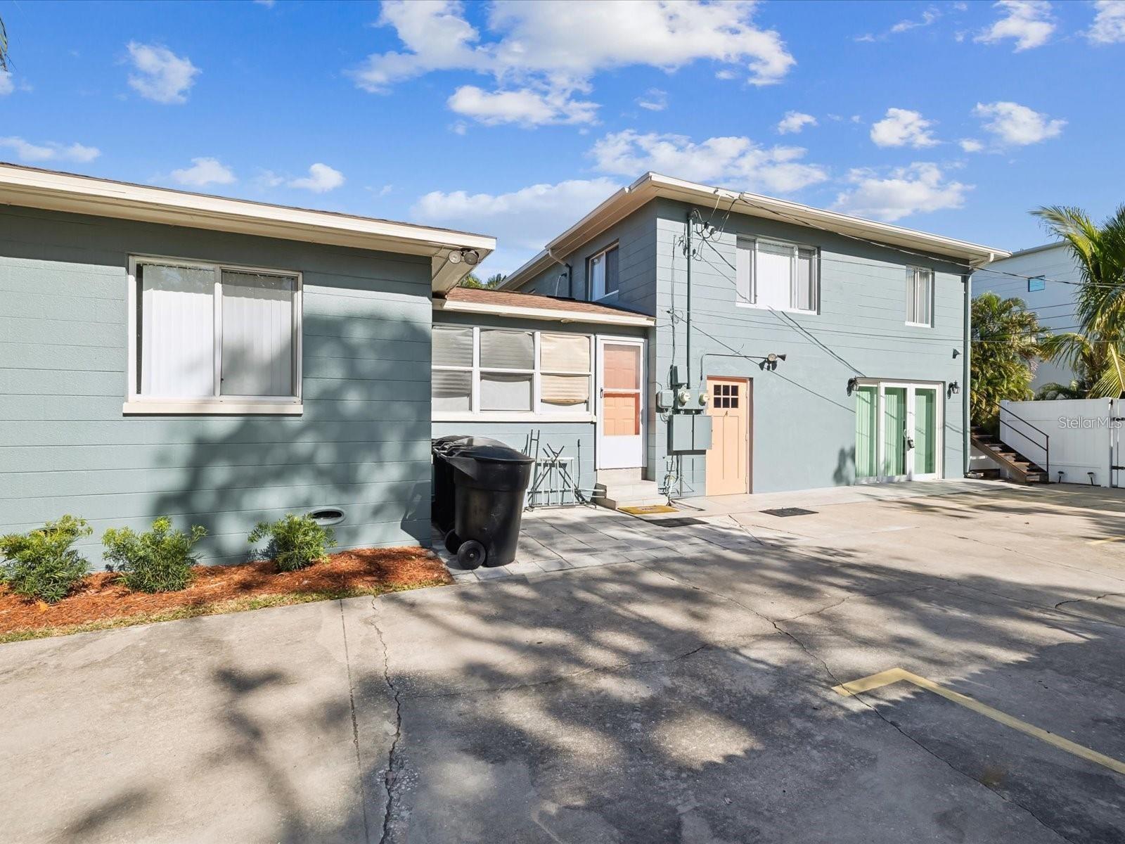 Image 4 of 61 For 1225 26th Street N