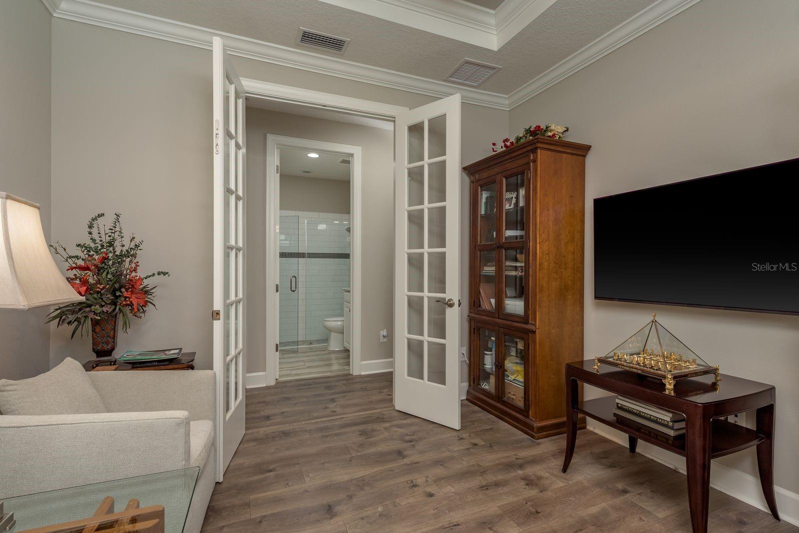 Listing photo id 18 for 11551 Callisia Drive