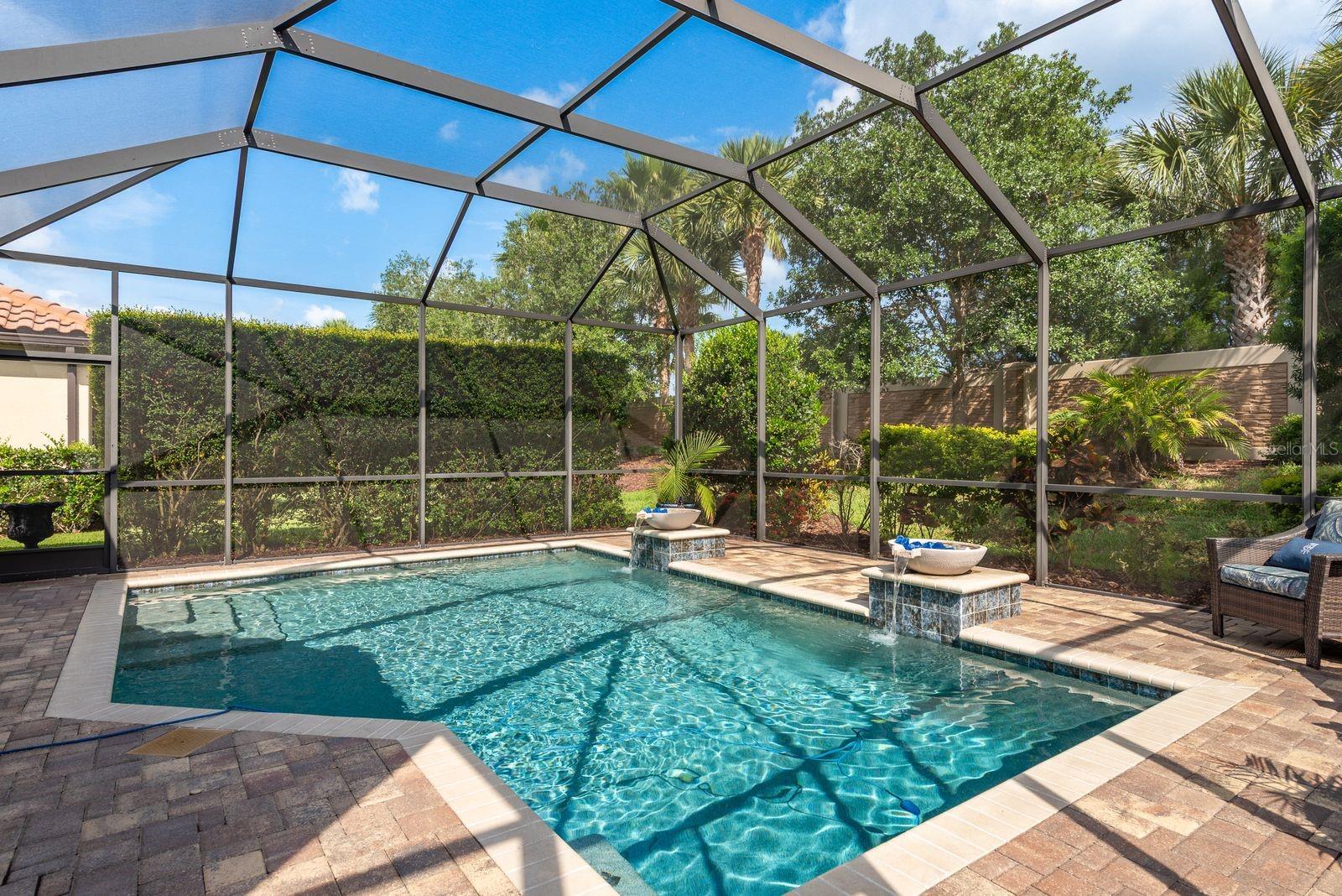 Listing photo id 25 for 11551 Callisia Drive