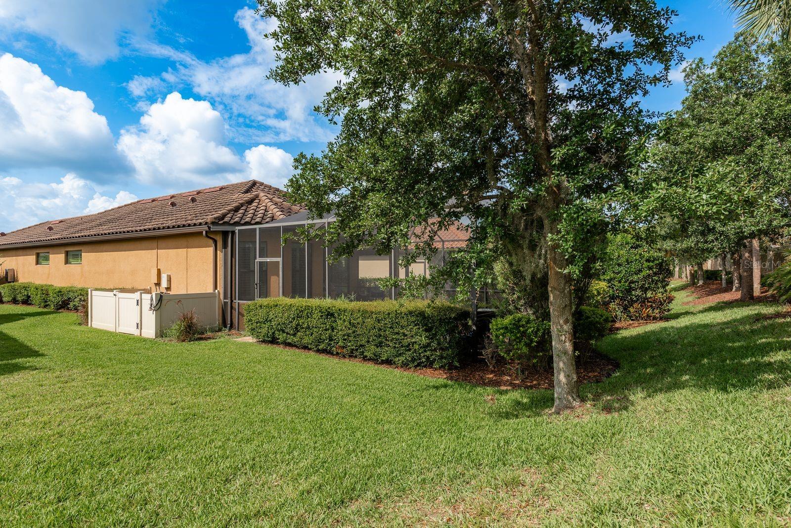 Listing photo id 27 for 11551 Callisia Drive