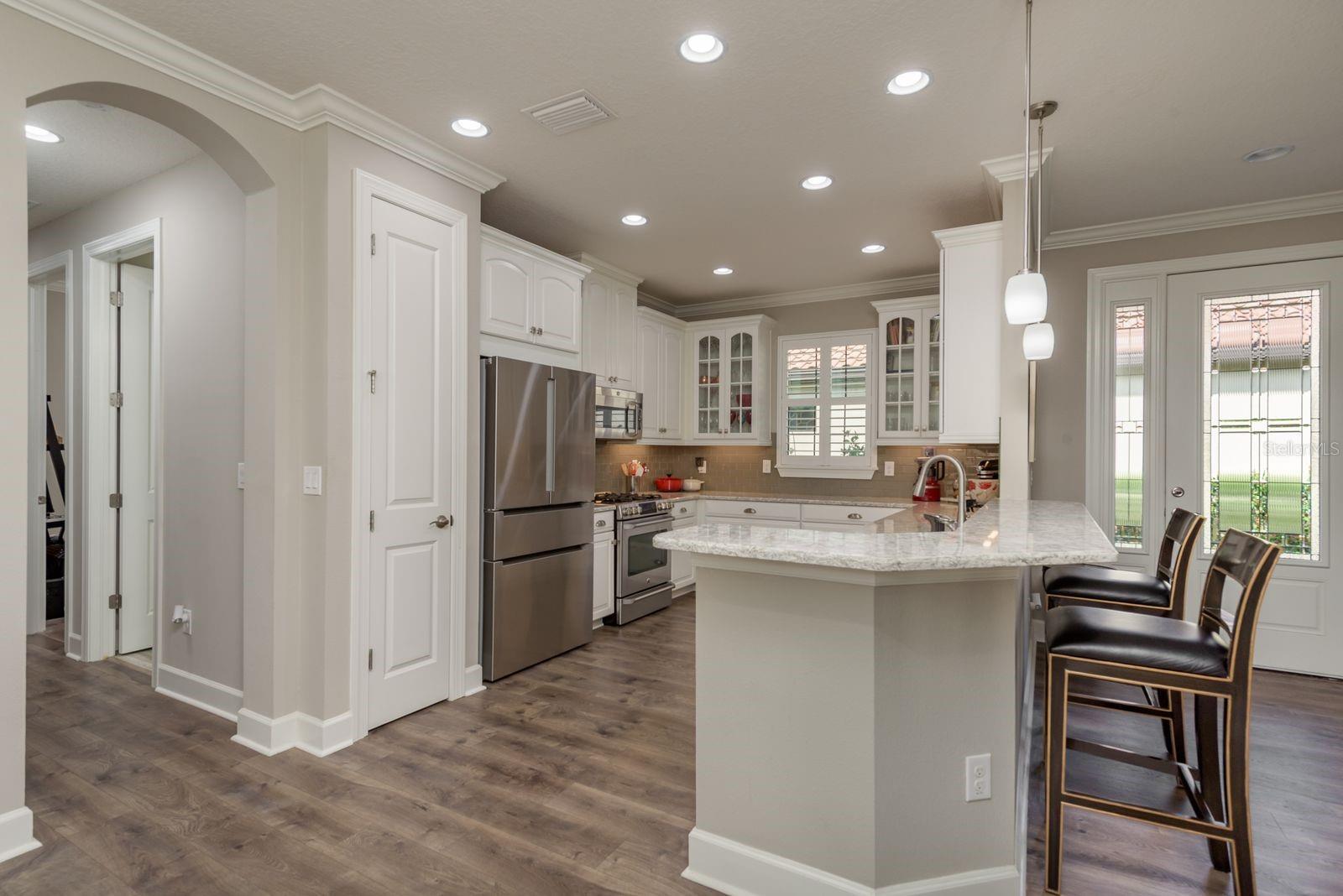 Listing photo id 7 for 11551 Callisia Drive