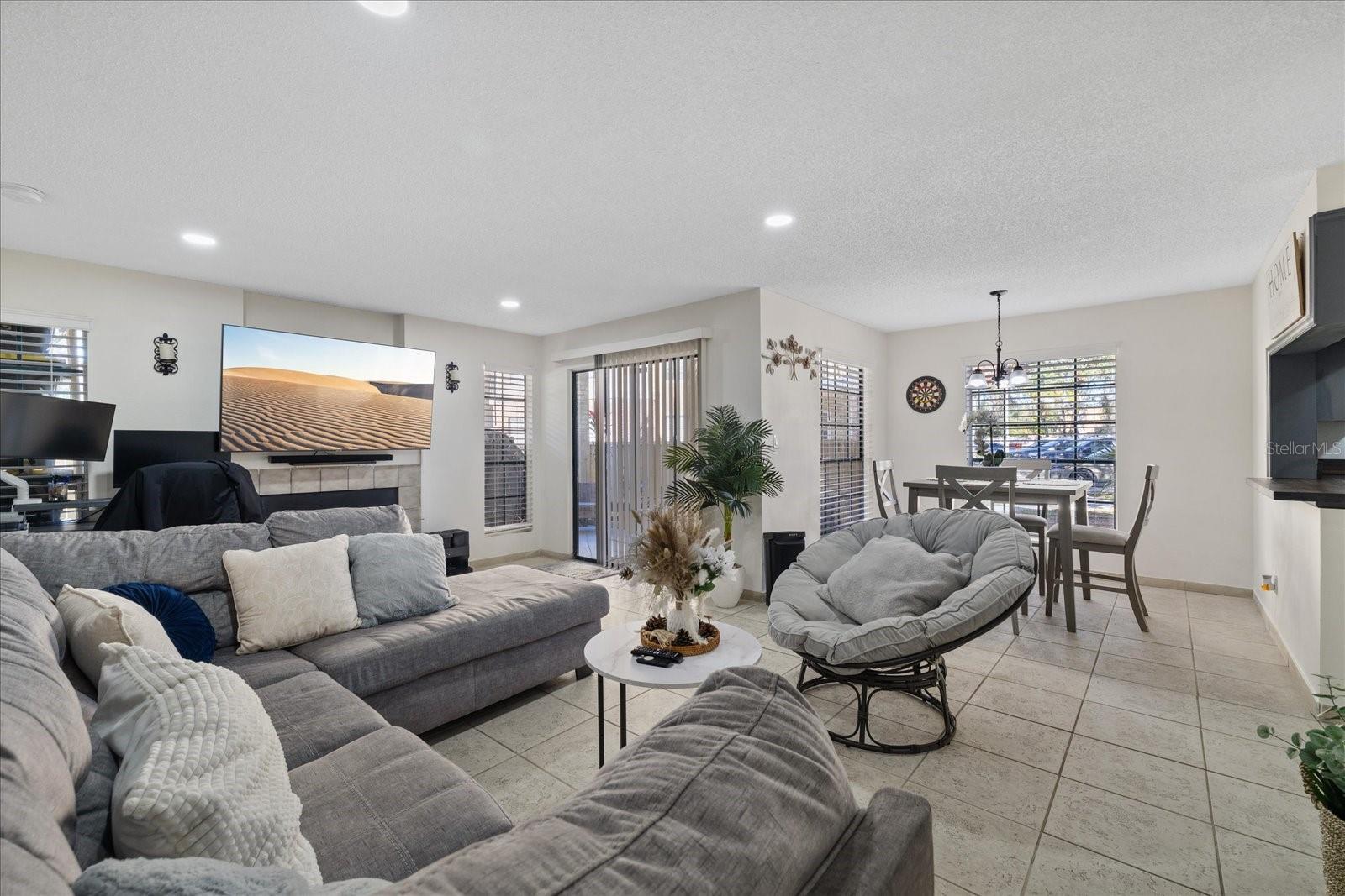 Image 10 of 42 For 8724 Mallard Reserve Drive 101