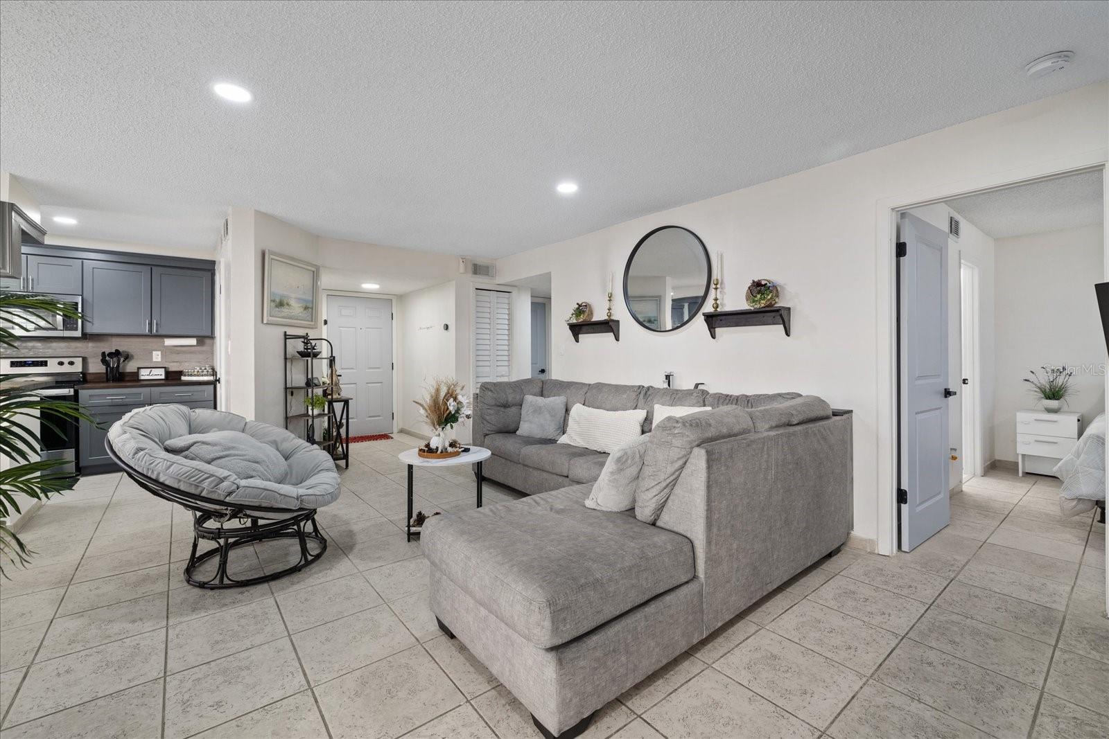 Image 13 of 42 For 8724 Mallard Reserve Drive 101