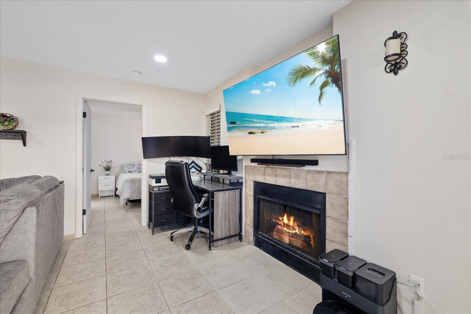Image 25 of 42 For 8724 Mallard Reserve Drive 101