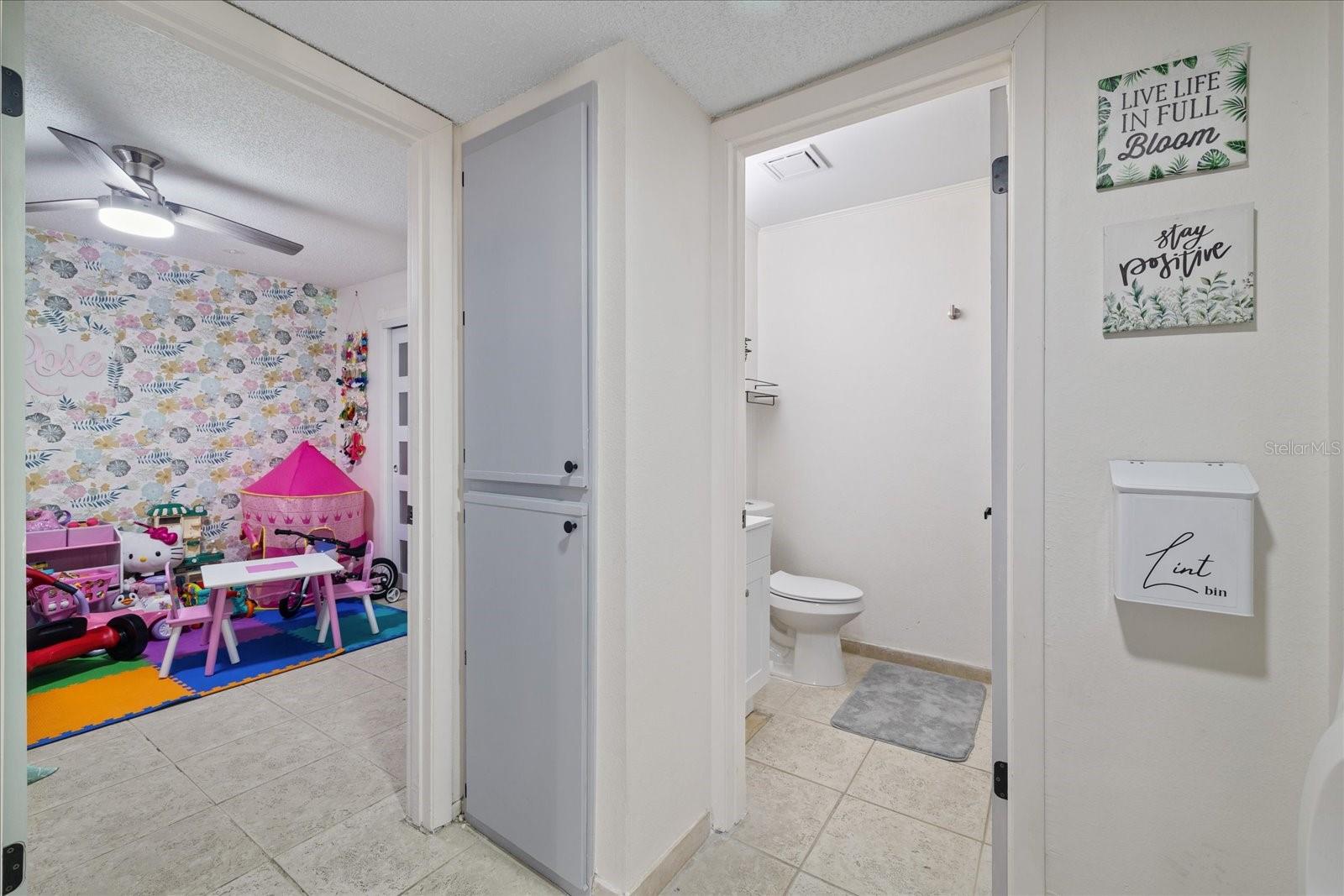 Image 35 of 42 For 8724 Mallard Reserve Drive 101