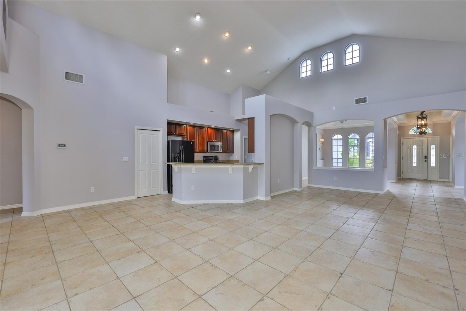 Listing photo id 14 for 7114 Cromwell Park Lane