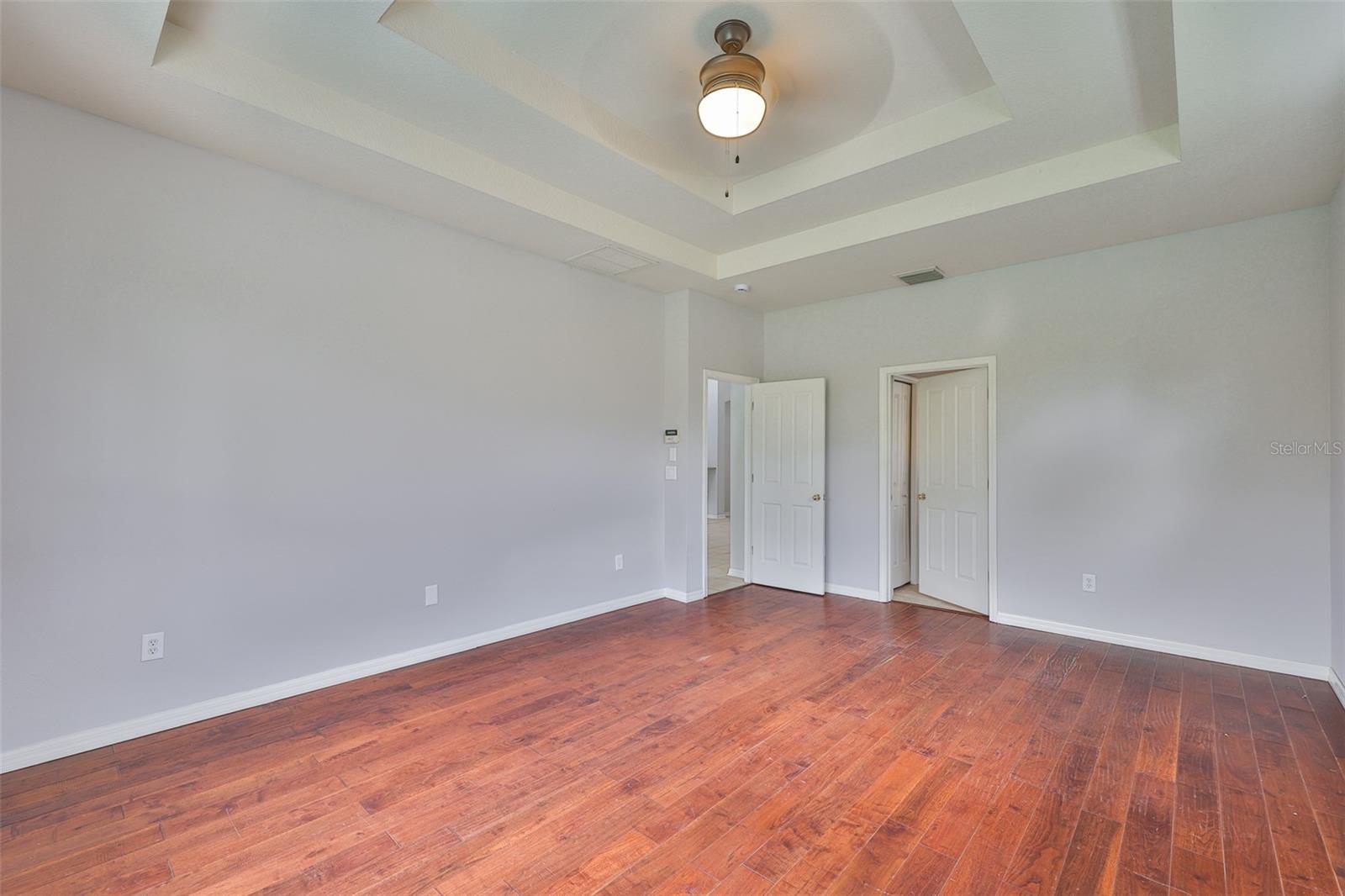 Listing photo id 18 for 7114 Cromwell Park Lane